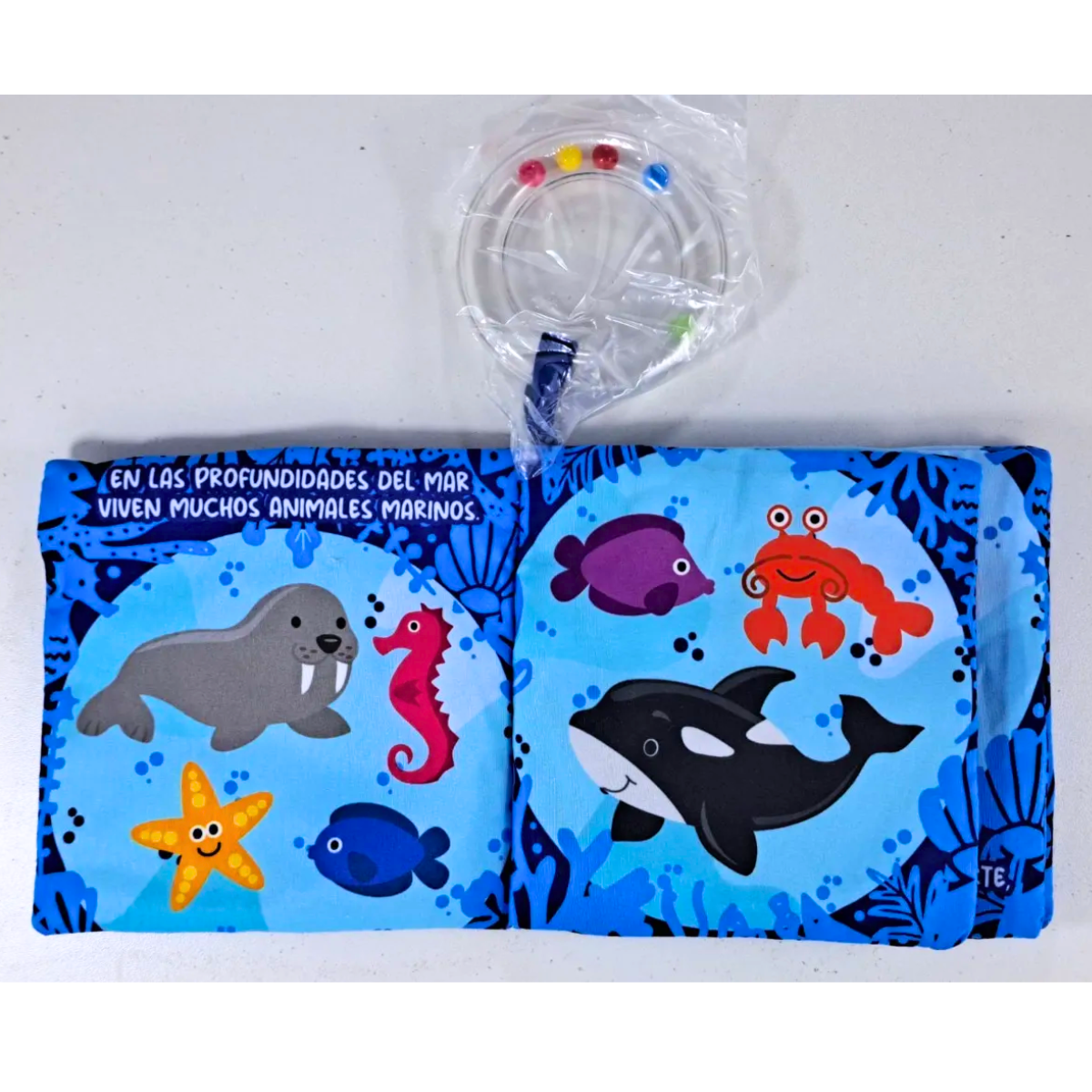 ENTRETELAS: EL MAR